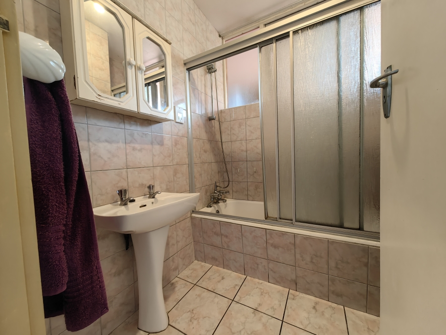 1 Bedroom Property for Sale in Scottburgh Central KwaZulu-Natal