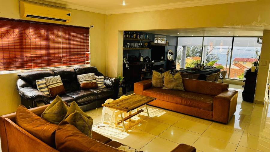 5 Bedroom Property for Sale in Bluff KwaZulu-Natal