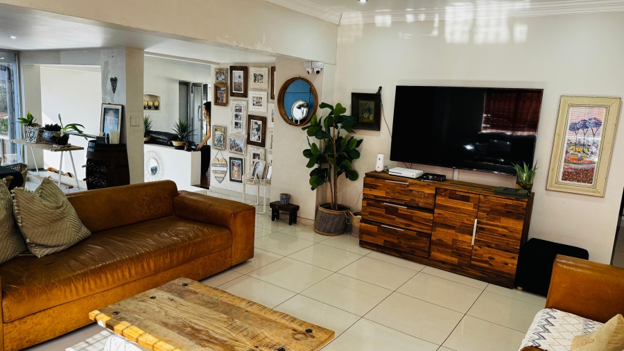 5 Bedroom Property for Sale in Bluff KwaZulu-Natal