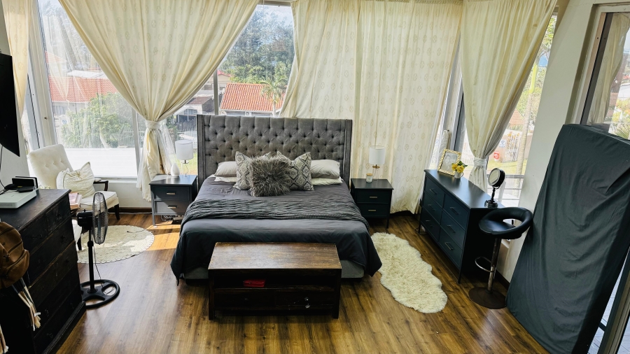 5 Bedroom Property for Sale in Bluff KwaZulu-Natal