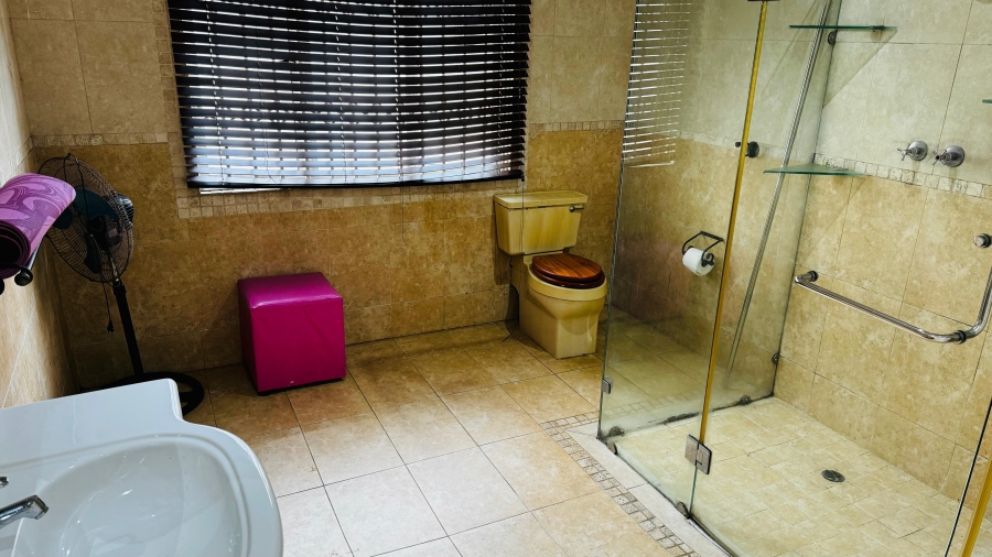 5 Bedroom Property for Sale in Bluff KwaZulu-Natal