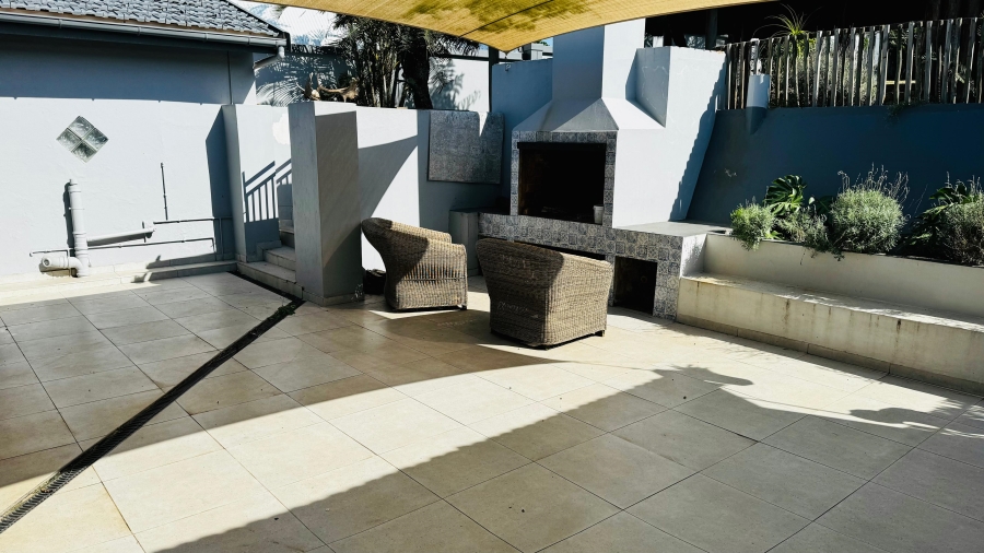 5 Bedroom Property for Sale in Bluff KwaZulu-Natal