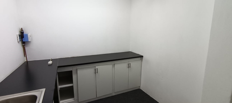 To Let Commercial Property for Rent in Carrington Heights KwaZulu-Natal