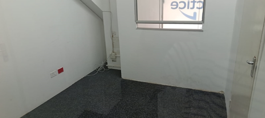 To Let Commercial Property for Rent in Carrington Heights KwaZulu-Natal