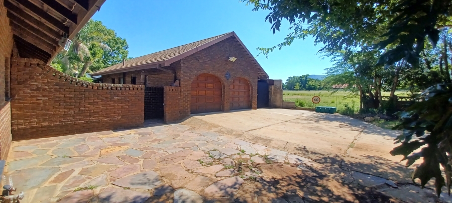 4 Bedroom Property for Sale in Utrecht KwaZulu-Natal