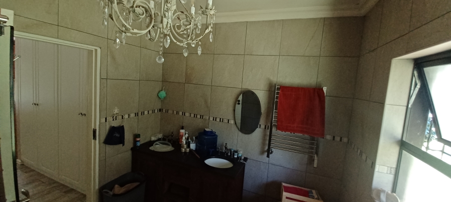 4 Bedroom Property for Sale in Utrecht KwaZulu-Natal
