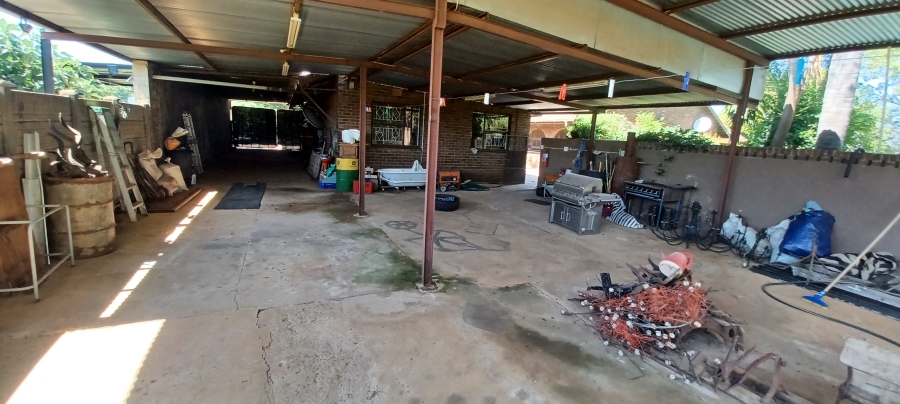 4 Bedroom Property for Sale in Utrecht KwaZulu-Natal