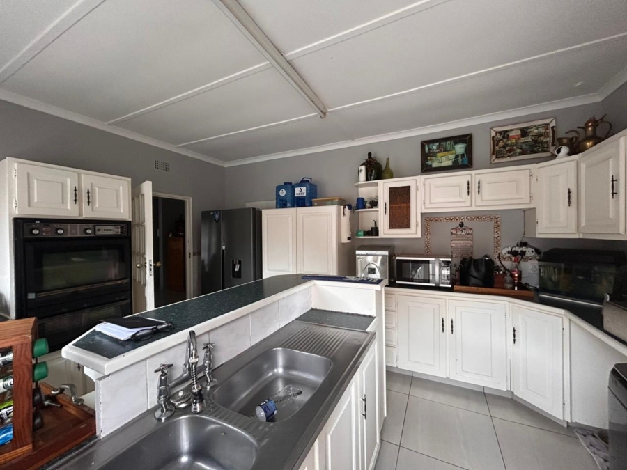 4 Bedroom Property for Sale in Meer En See KwaZulu-Natal