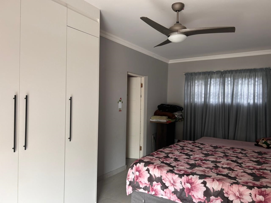 4 Bedroom Property for Sale in Meer En See KwaZulu-Natal