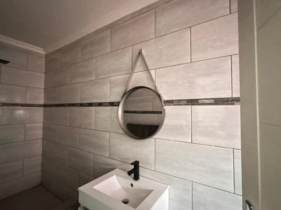 4 Bedroom Property for Sale in Meer En See KwaZulu-Natal