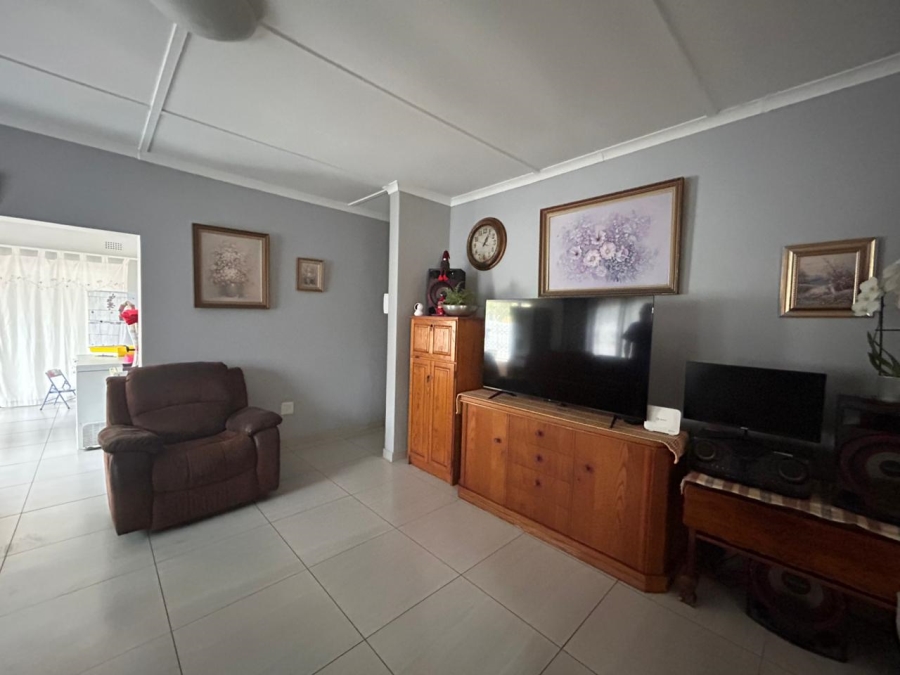 4 Bedroom Property for Sale in Meer En See KwaZulu-Natal