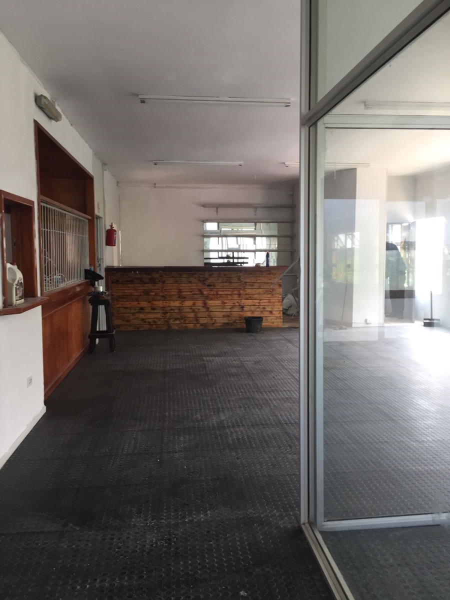 To Let Commercial Property for Rent in Kloof KwaZulu-Natal