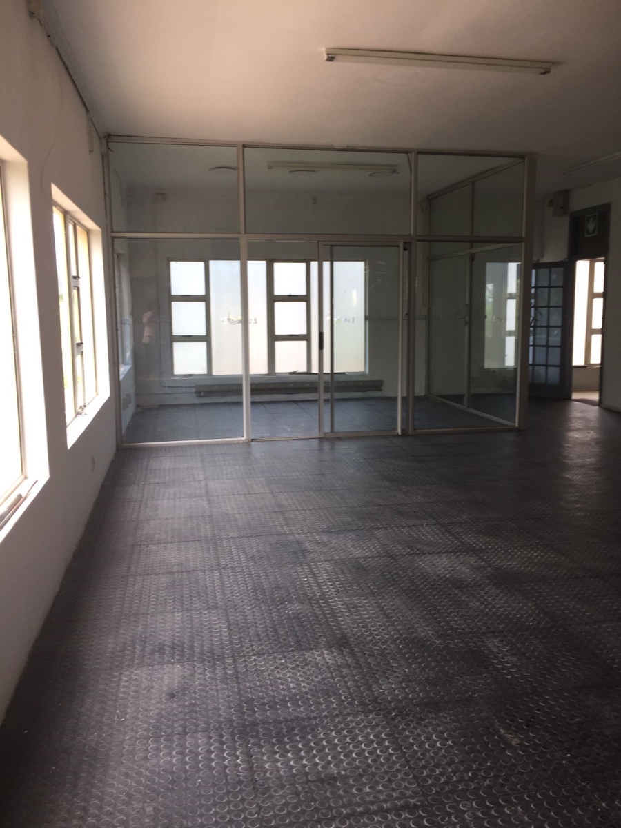 To Let Commercial Property for Rent in Kloof KwaZulu-Natal