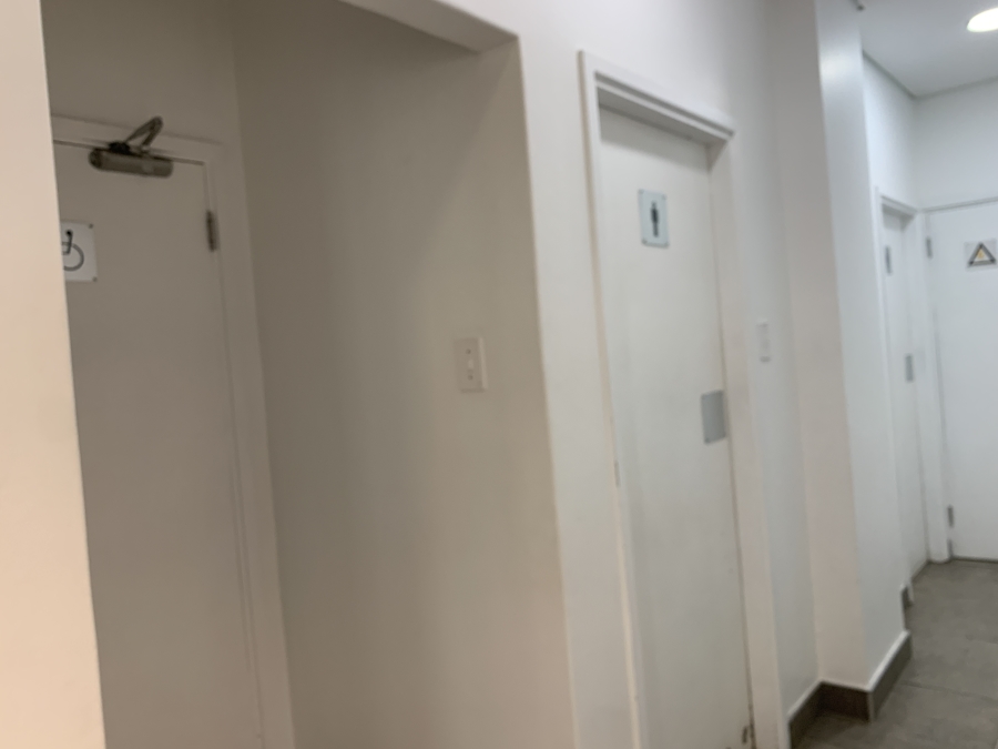 To Let Commercial Property for Rent in La Lucia KwaZulu-Natal