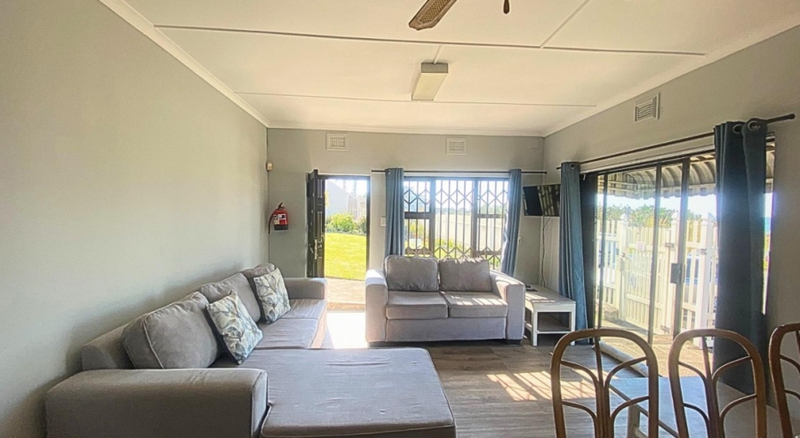 2 Bedroom Property for Sale in Manaba Beach KwaZulu-Natal