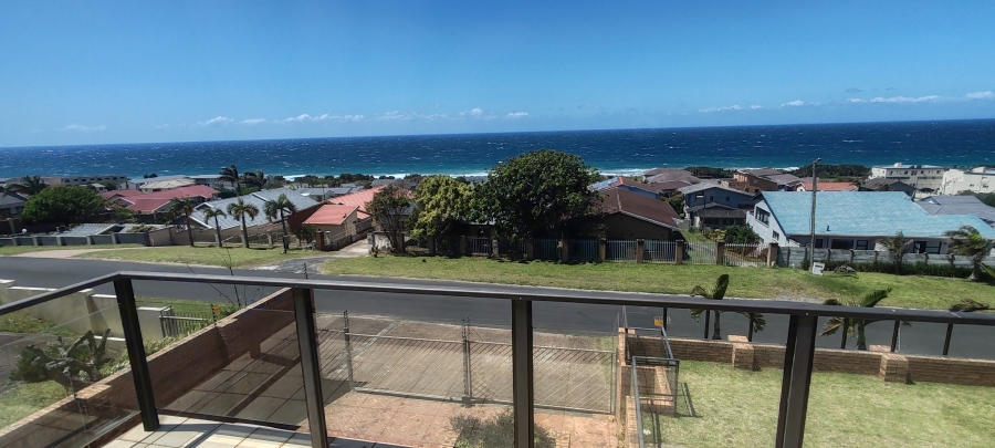 5 Bedroom Property for Sale in Uvongo KwaZulu-Natal