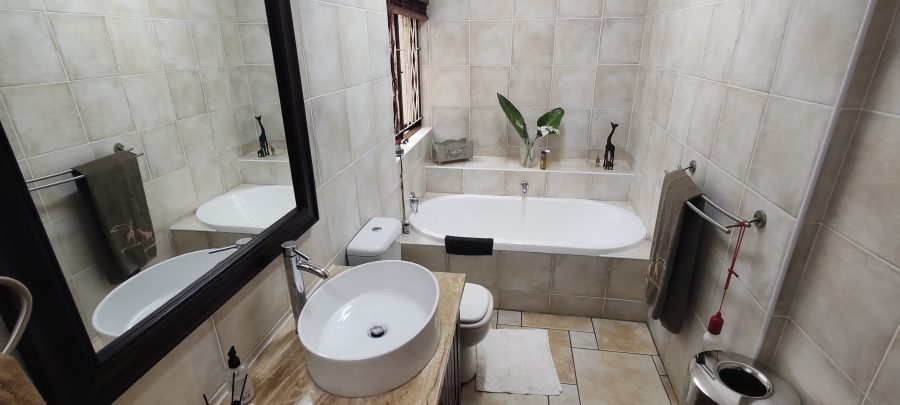 5 Bedroom Property for Sale in Ramsgate KwaZulu-Natal