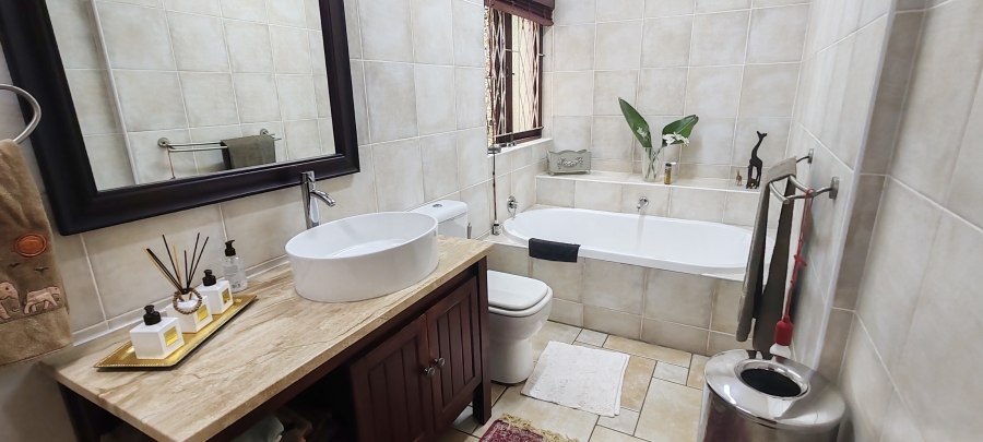 5 Bedroom Property for Sale in Ramsgate KwaZulu-Natal
