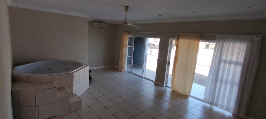 4 Bedroom Property for Sale in Shelly Beach KwaZulu-Natal
