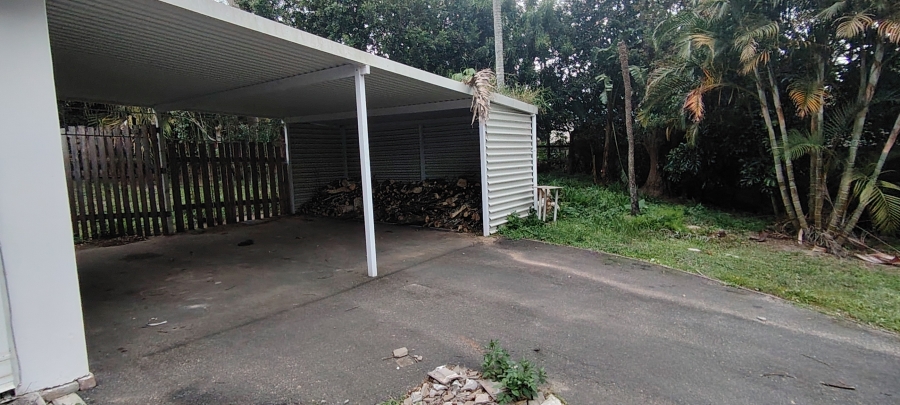 2 Bedroom Property for Sale in Uvongo KwaZulu-Natal