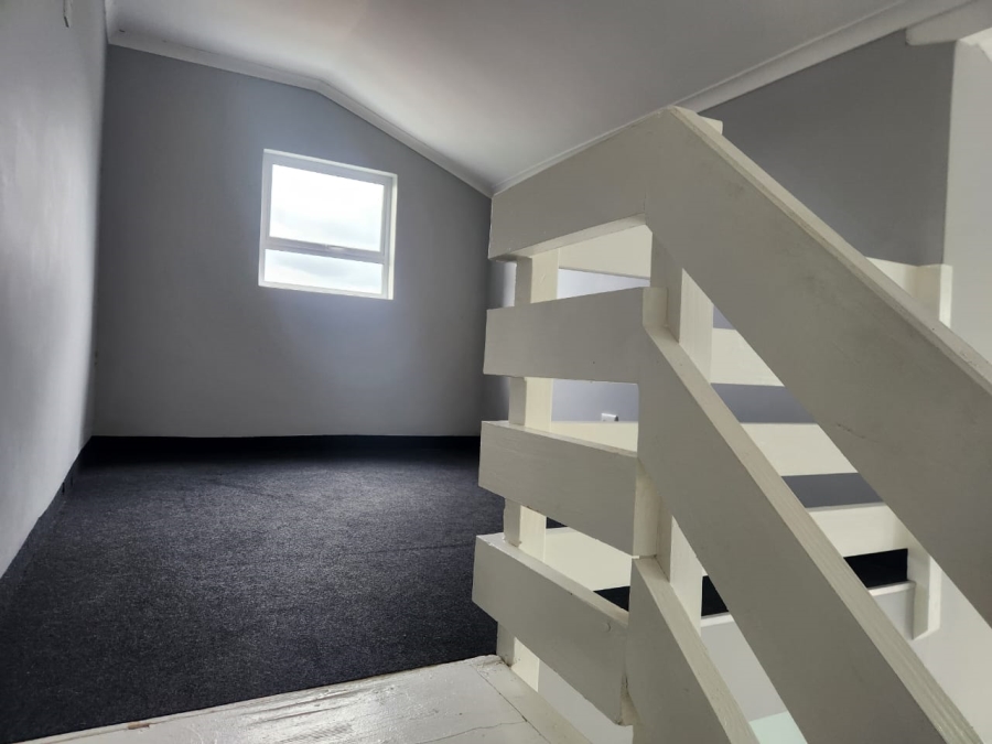 1 Bedroom Property for Sale in Chase Valley KwaZulu-Natal