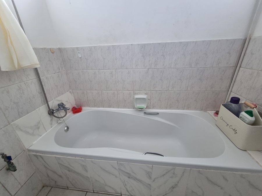 2 Bedroom Property for Sale in Fairview KwaZulu-Natal