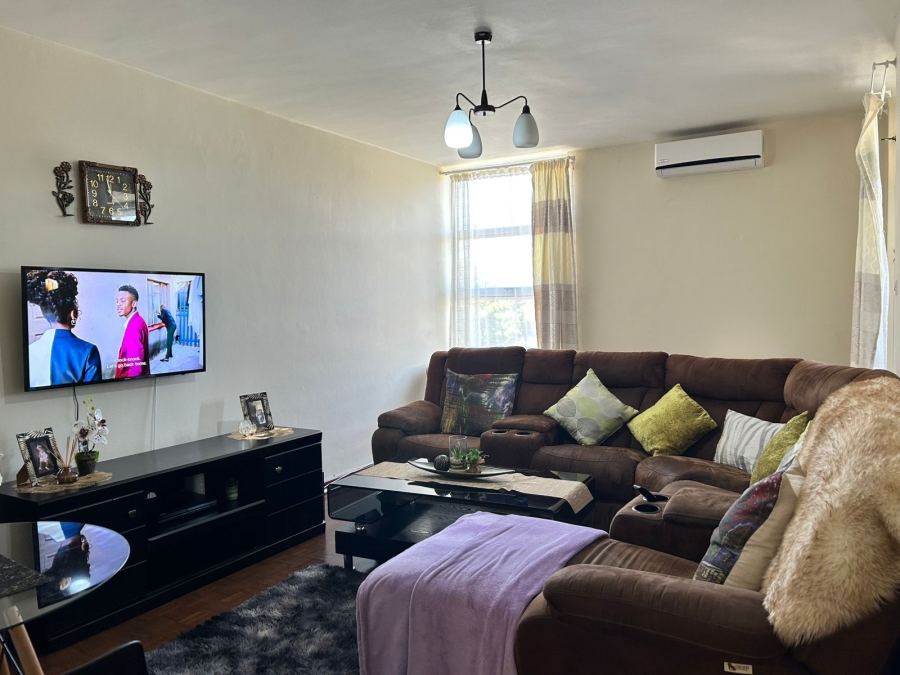 2 Bedroom Property for Sale in Empangeni Central KwaZulu-Natal