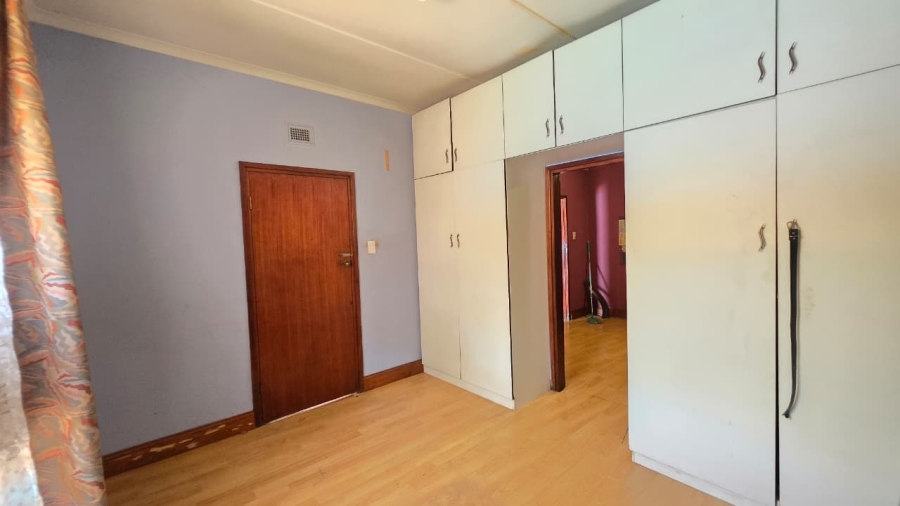 8 Bedroom Property for Sale in Springfield KwaZulu-Natal