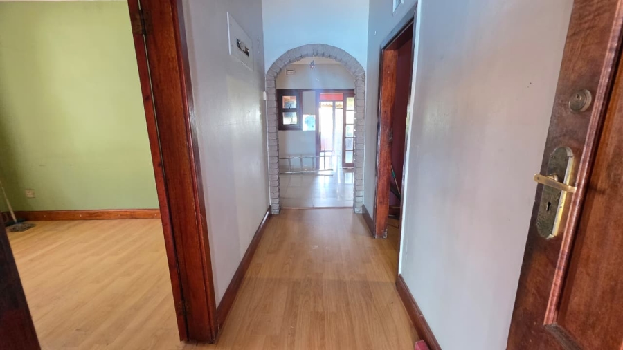 8 Bedroom Property for Sale in Springfield KwaZulu-Natal