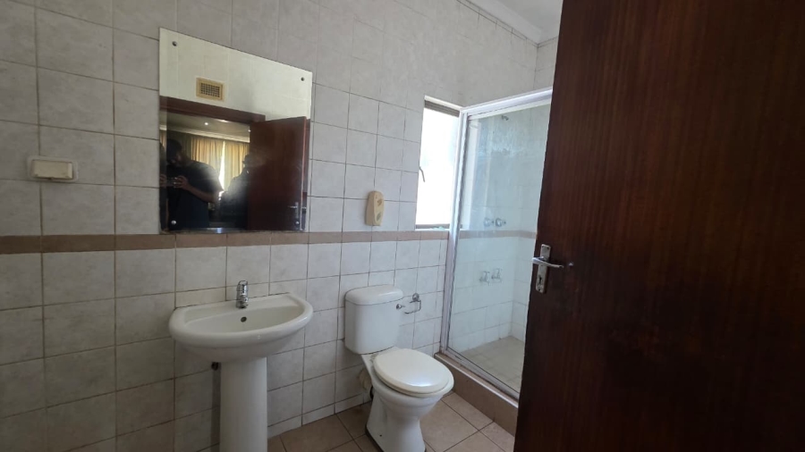 8 Bedroom Property for Sale in Springfield KwaZulu-Natal