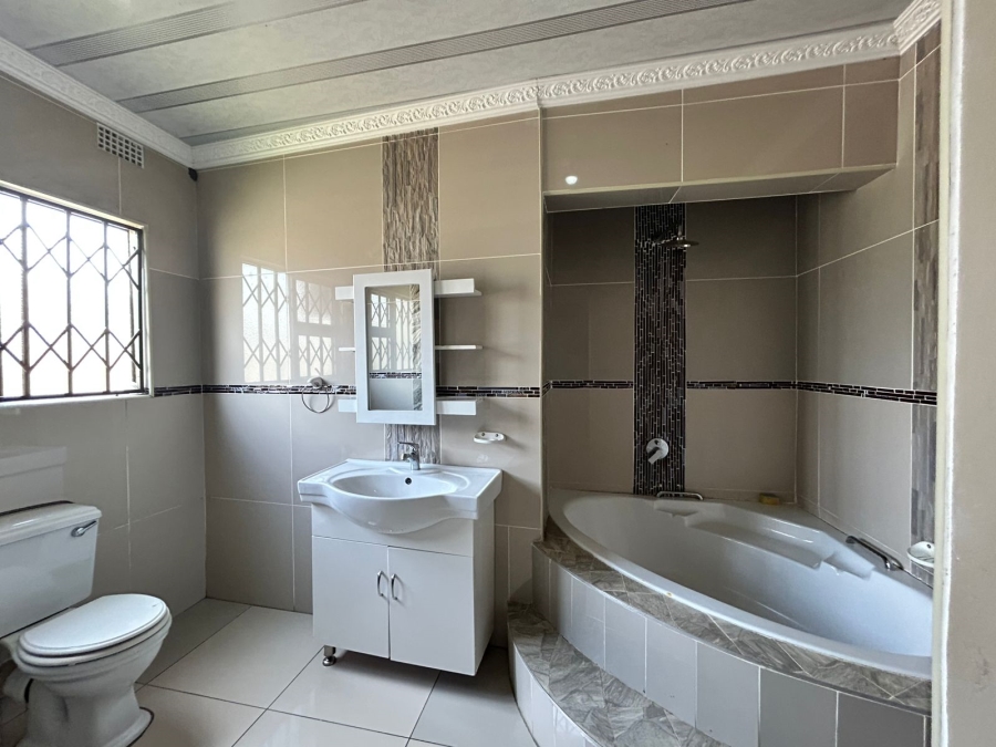 4 Bedroom Property for Sale in Ngwelezana KwaZulu-Natal