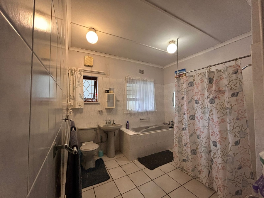 4 Bedroom Property for Sale in Meer En See KwaZulu-Natal