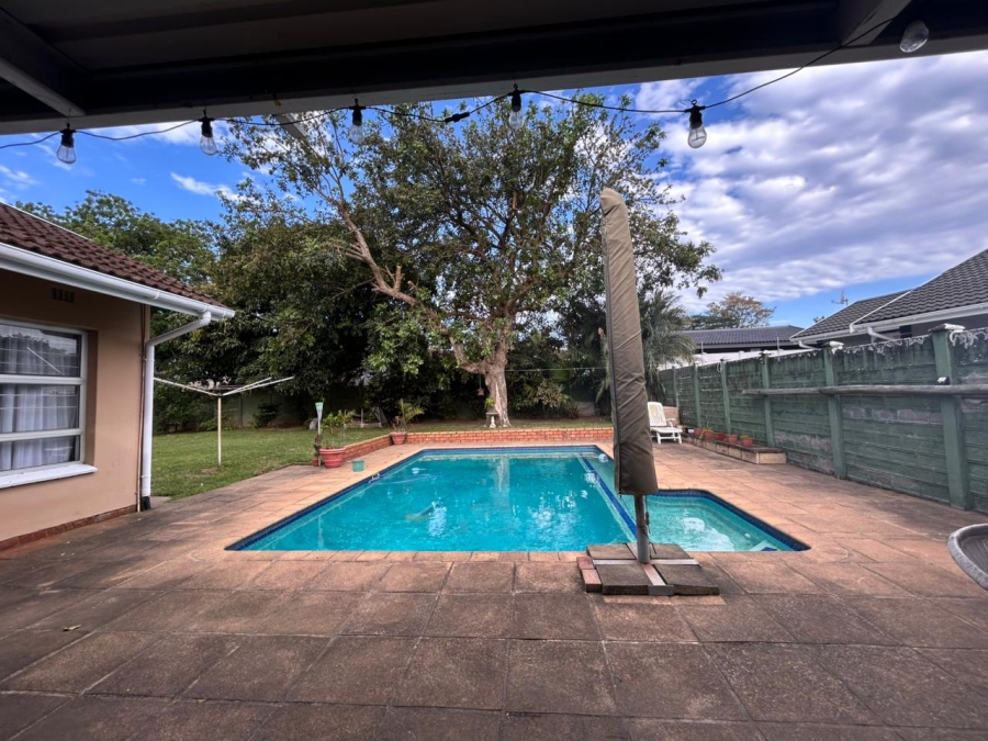 4 Bedroom Property for Sale in Meer En See KwaZulu-Natal