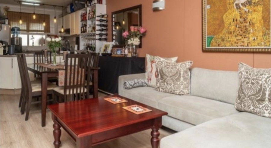 2 Bedroom Property for Sale in New Town Centre KwaZulu-Natal