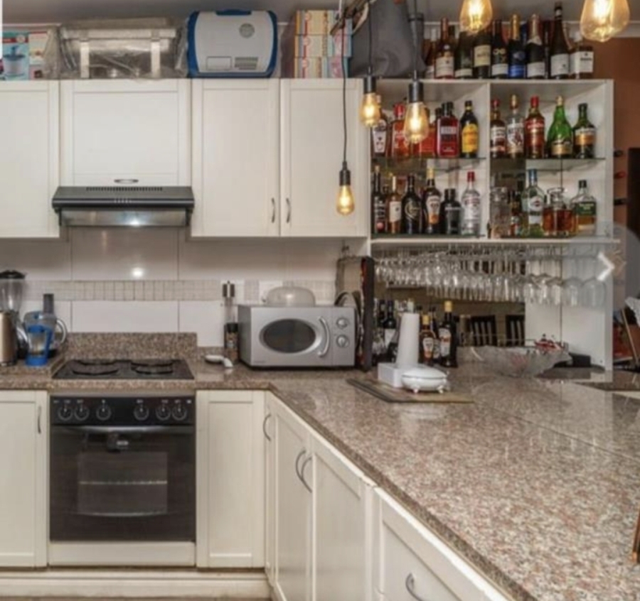 2 Bedroom Property for Sale in New Town Centre KwaZulu-Natal