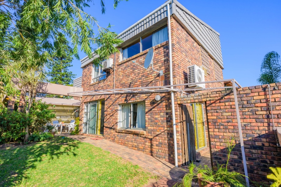 4 Bedroom Property for Sale in Reservoir Hills KwaZulu-Natal