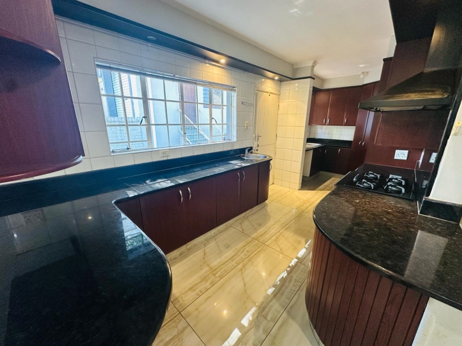 4 Bedroom Property for Sale in Chase Valley Heights KwaZulu-Natal