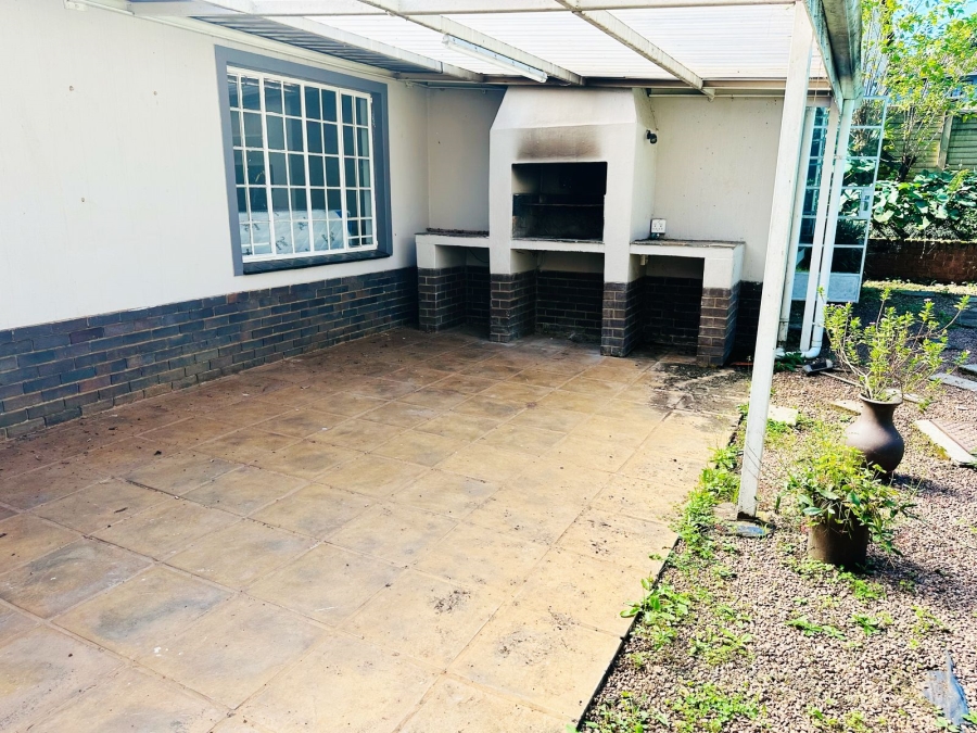 4 Bedroom Property for Sale in Chase Valley Heights KwaZulu-Natal