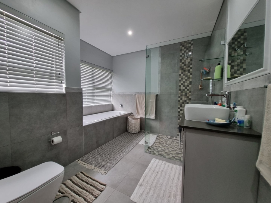 4 Bedroom Property for Sale in Mzingazi Golf Estate KwaZulu-Natal