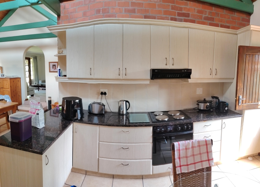 3 Bedroom Property for Sale in Scottsville KwaZulu-Natal