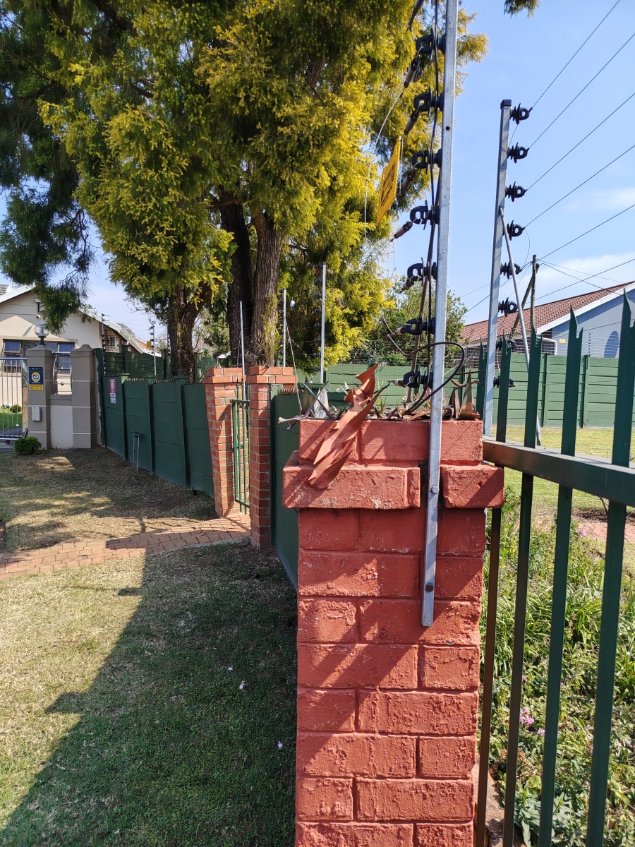 3 Bedroom Property for Sale in Scottsville KwaZulu-Natal