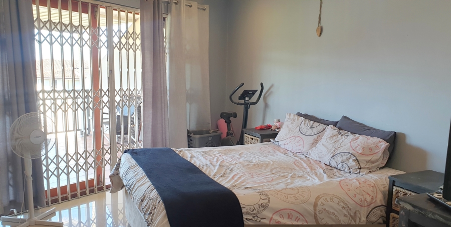 2 Bedroom Property for Sale in Westbrook KwaZulu-Natal