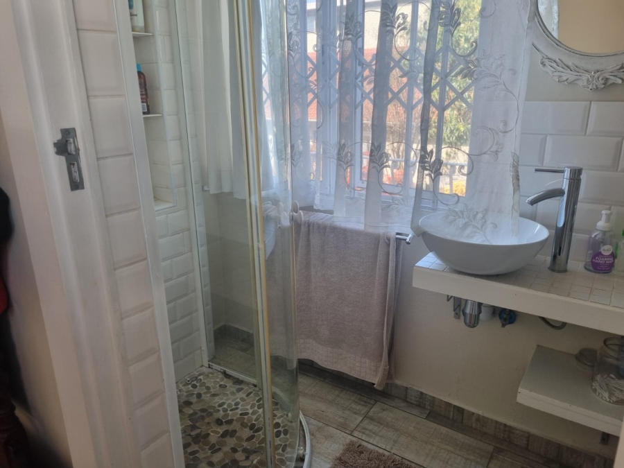 2 Bedroom Property for Sale in Morningside KwaZulu-Natal