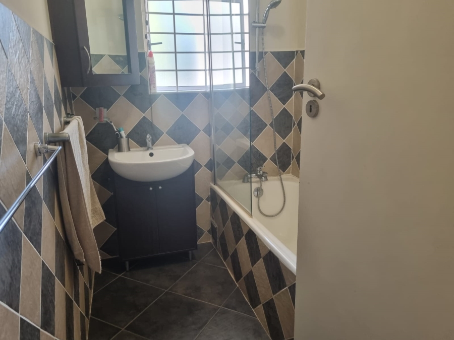 2 Bedroom Property for Sale in Morningside KwaZulu-Natal