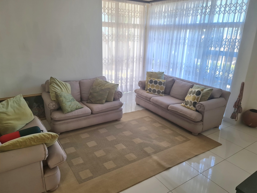 5 Bedroom Property for Sale in Blythedale KwaZulu-Natal