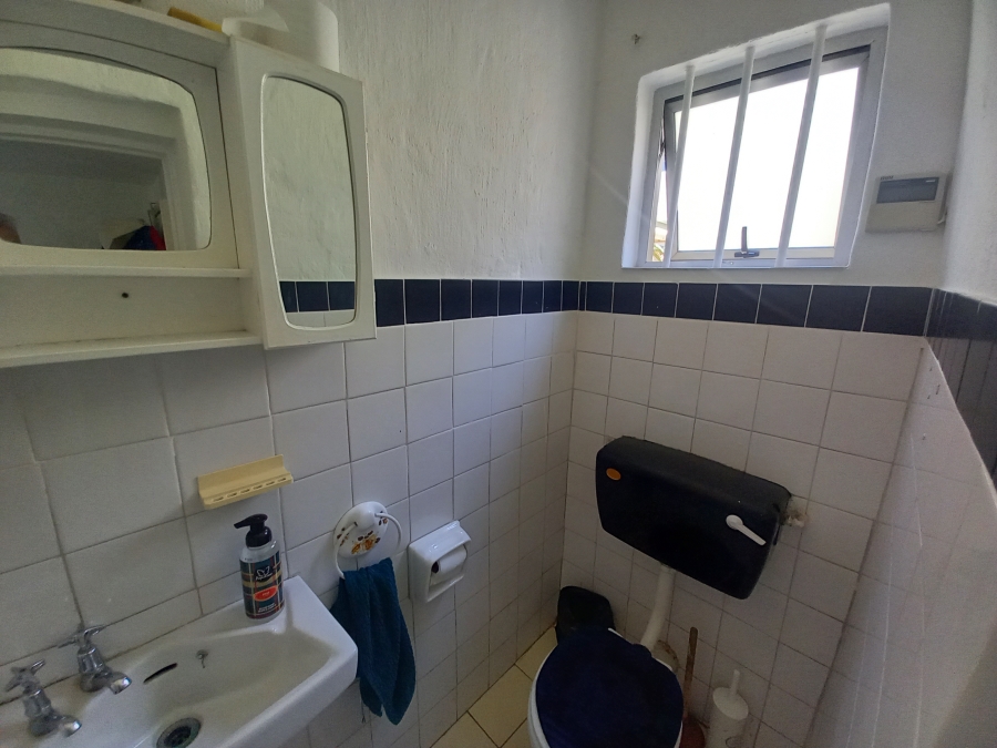 2 Bedroom Property for Sale in Blythedale KwaZulu-Natal