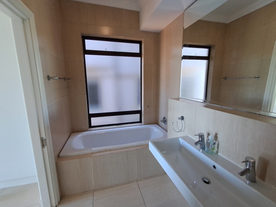 6 Bedroom Property for Sale in Blythedale KwaZulu-Natal