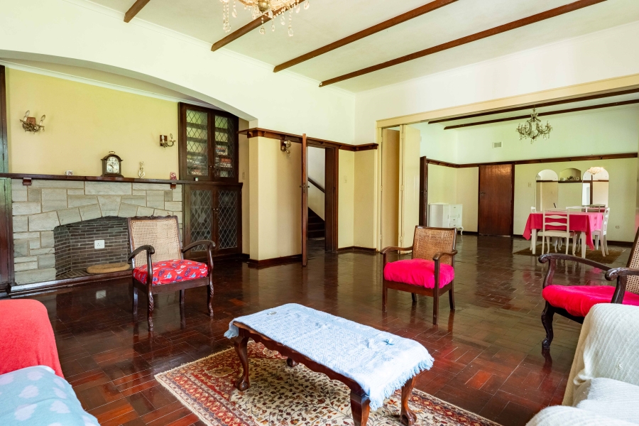 6 Bedroom Property for Sale in Park Rynie KwaZulu-Natal