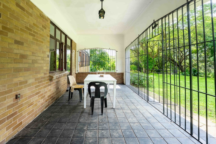 6 Bedroom Property for Sale in Park Rynie KwaZulu-Natal
