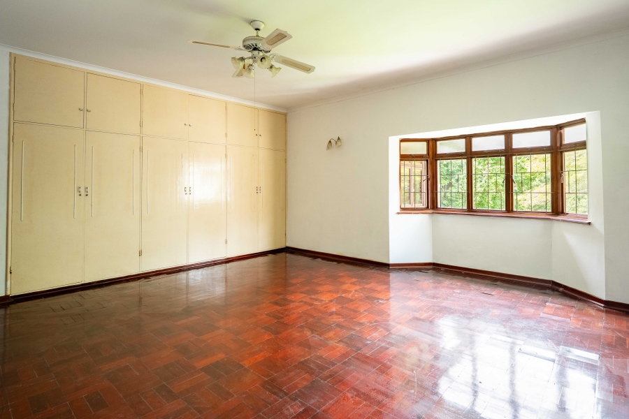 6 Bedroom Property for Sale in Park Rynie KwaZulu-Natal